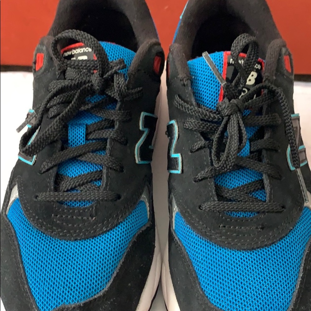 Blue and Red New Balance 580’s - Picture 2 of 8